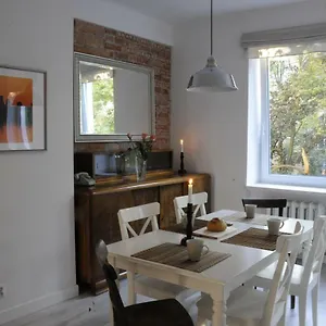 https://milotu-apartament-marszalkowski.warsawhotelspoland.com